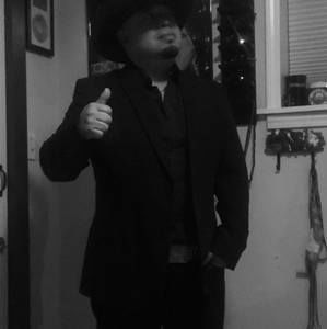 Meet your Posher, Eduardo